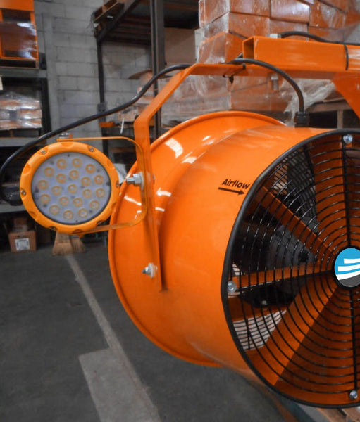 Ventilador de alta velocidad para andenes de carga y descarga